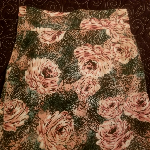 Flower print pencil skirt Pinup Couture XS - Picture 2 of 3